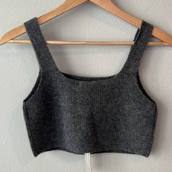 Everlane The Cozy Stretch Tank Cropped Yak and Wool Blend in Gray Size Medium - Picture 6 of 9